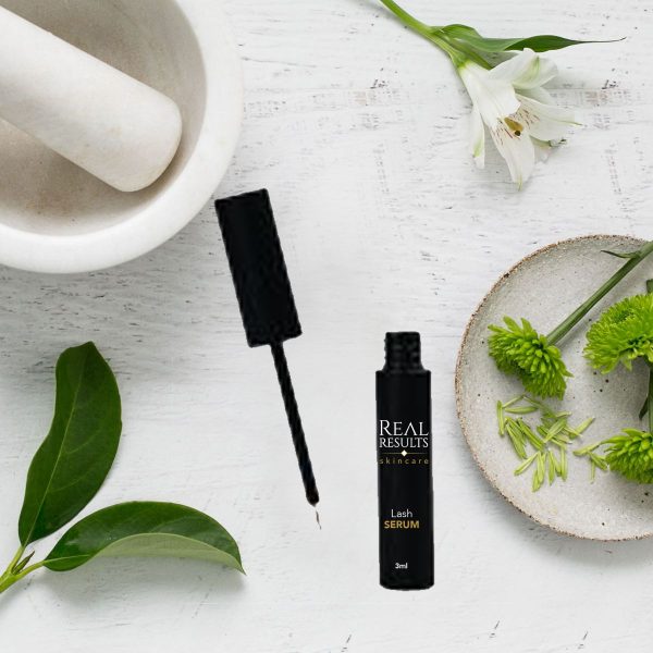 Lash serum mockup styled